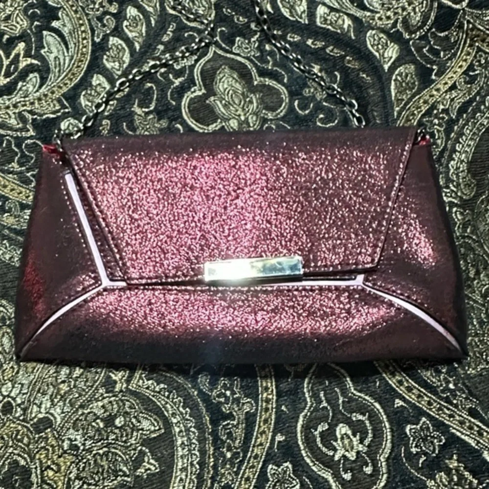 Elegant Metallic Clutch Bag with chain shoulder strap crossbody bag